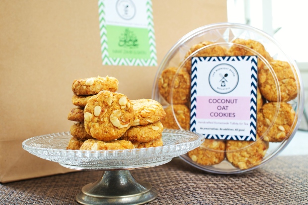 Coconut Oat Cookies | RM 25 per tub of 50 cookies